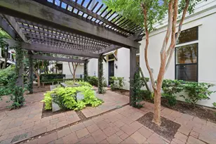 3219 Maxroy St, Houston, TX 77008 - Photo 7