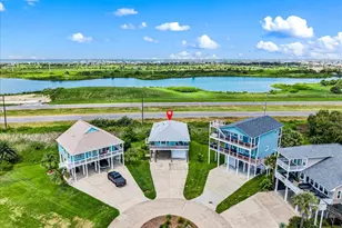 3902 Pirates Beach Ct, Galveston, TX 77554 - Photo 3