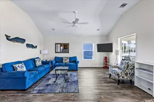 3902 Pirates Beach Ct, Galveston, TX 77554 - Photo 9