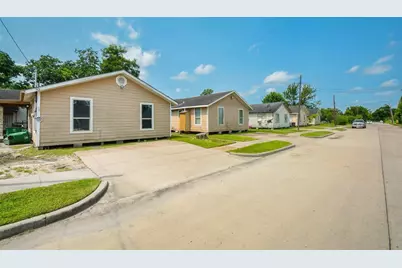 6010 Collingsworth #2, Houston, TX 77026 - Photo 1