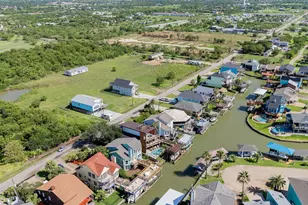 1315 23rd St, Dickinson, TX 77539 - Photo 37