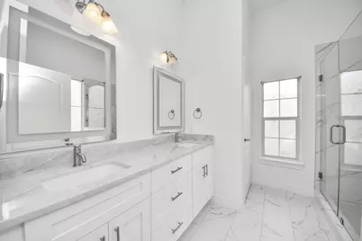 917 McKinney Park Lane, Houston, TX 77003 - Photo 13