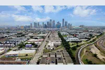 917 McKinney Park Lane, Houston, TX 77003 - Photo 19
