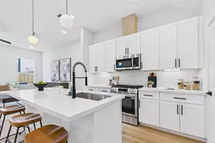 5027 Golden Forest Dr, Houston, TX 77091 - Photo 3