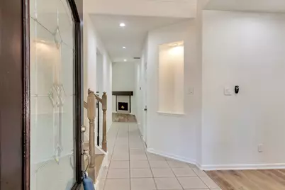 22 Queenscliff Circle, The Woodlands, TX 77382 - Photo 11