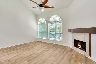 22 Queenscliff Circle, The Woodlands, TX 77382 - Photo 15