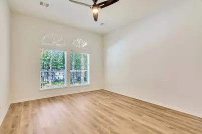 22 Queenscliff Circle, The Woodlands, TX 77382 - Photo 27