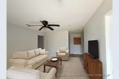 7502 Bywood Street, Houston, TX 77028 - Photo 3