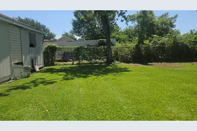 7502 Bywood Street, Houston, TX 77028 - Photo 7