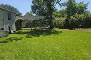 7502 Bywood St, Houston, TX 77028 - Photo 7