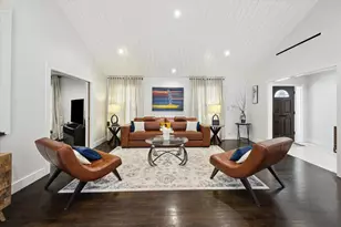 1902 Chimney Rock Rd, Houston, TX 77056 - Photo 7