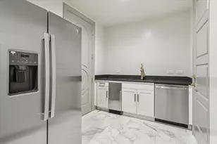 1717 Bissonnet St, Houston, TX 77005 - Photo 11