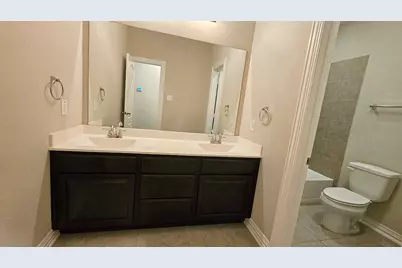 104 Forest Bend Court, Clute, TX 77531 - Photo 21