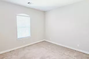104 Frst Bnd Ct, Clute, TX 77531 - Photo 9