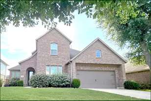 104 Frst Bnd Ct, Clute, TX 77531 - Photo 1