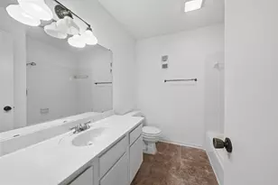 7350 Kirby Dr, Houston, TX 77030 - Photo 23