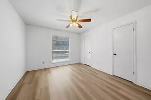 7350 Kirby Dr, Houston, TX 77030 - Photo 21