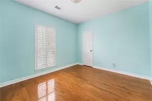 1739 French Village Dr, Houston, TX 77055 - Photo 25