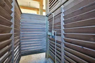 862 Gregory Ln, Port Bolivar, TX 77650 - Photo 9