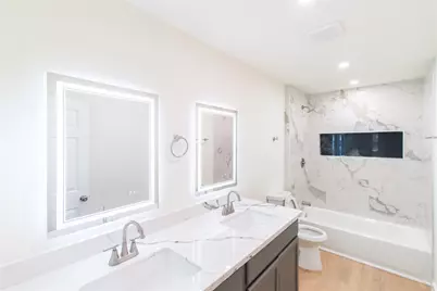 11810 Sorsby Way, Houston, TX 77047 - Photo 11