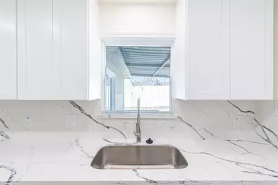 11810 Sorsby Way, Houston, TX 77047 - Photo 9