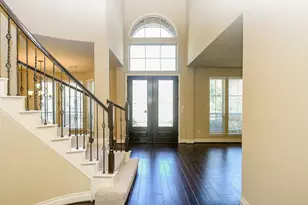 3923 Birch Vale Ln, Sugar Land, TX 77479 - Photo 3