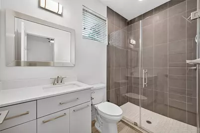 1317 Lakin Street, Houston, TX 77007 - Photo 13