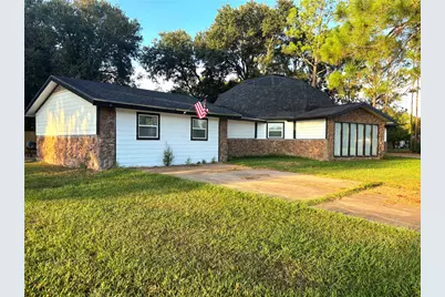 2104 Hedgerose Lane, Bay City, TX 77414 - Photo 3