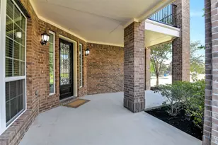 16706 Chestnut Square Dr, Cypress, TX 77433 - Photo 9