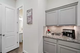 8915 Leaning Hollow Ln, Spring, TX 77379 - Photo 13
