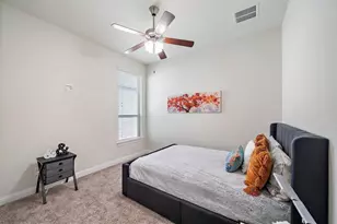 8915 Leaning Hollow Ln, Spring, TX 77379 - Photo 9