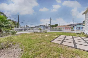 1127 Avenue M, Galveston, TX 77550 - Photo 41