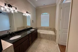 6353 Richmond Ave, Houston, TX 77057 - Photo 15