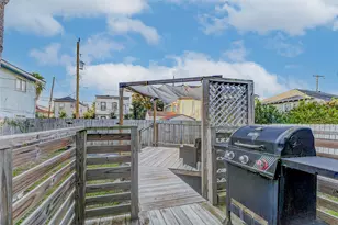 917 Avenue K, Galveston, TX 77550 - Photo 29