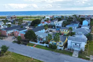 917 Avenue K, Galveston, TX 77550 - Photo 33