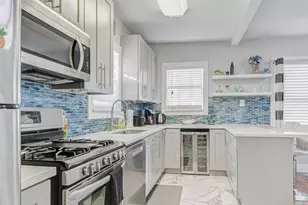 917 Avenue K, Galveston, TX 77550 - Photo 5