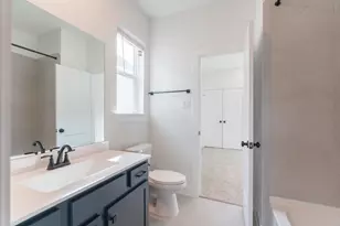 140 Red Cascade Ct, Willis, TX 77318 - Photo 19