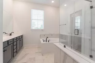 140 Red Cascade Ct, Willis, TX 77318 - Photo 15