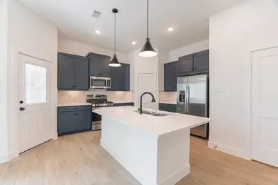 140 Red Cascade Court, Willis, TX 77318 - Photo 9