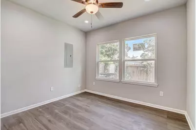 5338 Rapido Road, Houston, TX 77033 - Photo 7