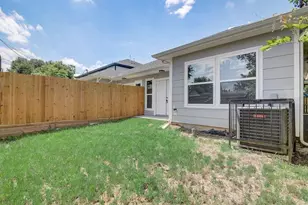 5338 Rapido Rd, Houston, TX 77033 - Photo 9