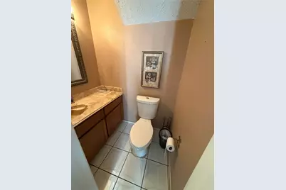 2302 Tomlinson Trail Drive, Houston, TX 77067 - Photo 5