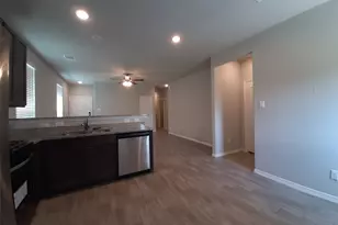 919 Redinger Ridge Dr, Houston, TX 77336 - Photo 9