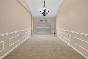 14326 Manorbier Ln, Sugar Land, TX 77498 - Photo 5