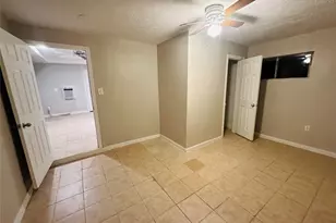 4410 Galesburg St, Houston, TX 77051 - Photo 3