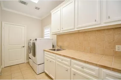 7626 E Jordan Cove, Houston, TX 77055 - Photo 23