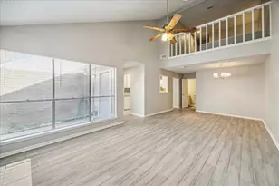 13794 Hollowgreen Dr, Houston, TX 77082 - Photo 9