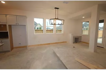 12346 Sweet Gum Drive, Mont Belvieu, TX 77523 - Photo 7