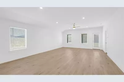 3911 Dodington Ash Drive, Fulshear, TX 77441 - Photo 13