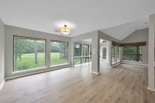 2 Alladdin Ln, The Woodlands, TX 77380 - Photo 9